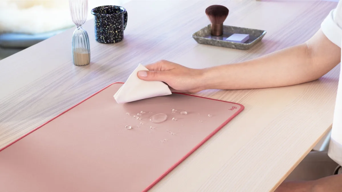 DESK MAT STUDIO SERIES DARKER ROSE — image 4