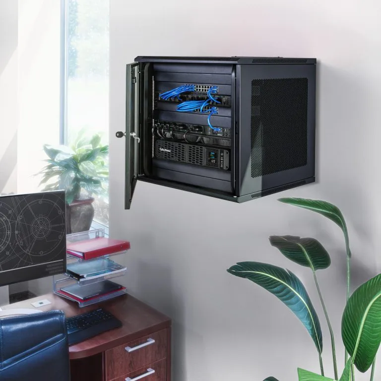 CP2000PFCRM2U UPS — image 7