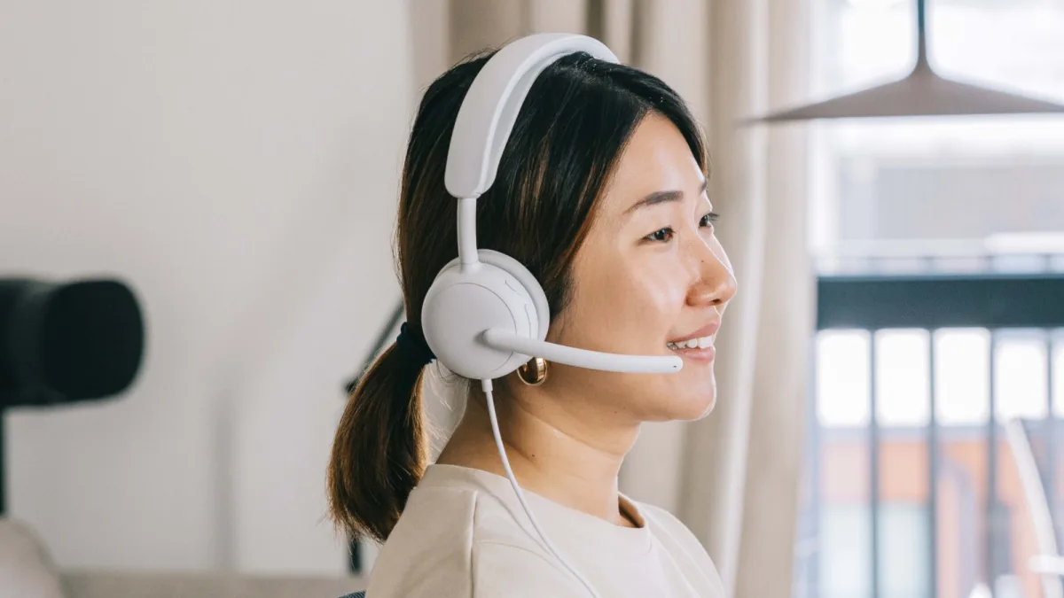 Zone Wired 2 Headset- Off-White — image 6