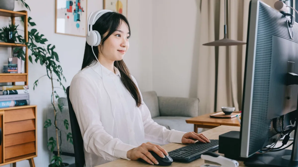 Zone Wired 2 Headset- Off-White — image 4