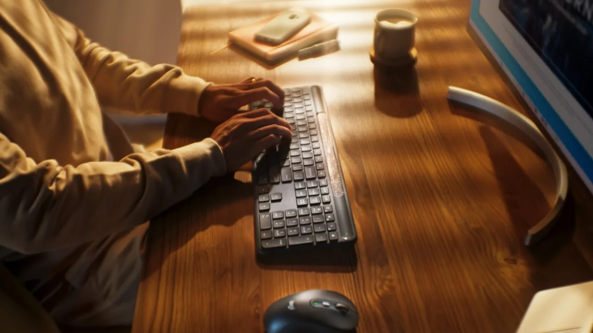 Signature Slim Solar K980 Keyboard Graph — image 9