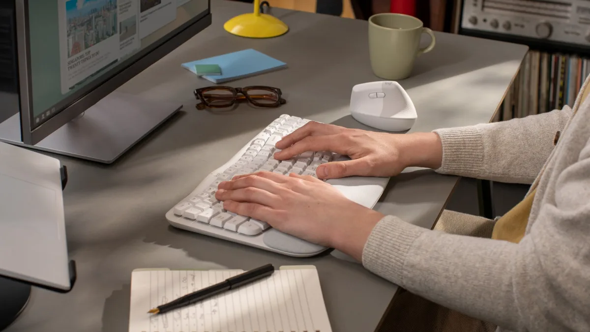 WAVE KEYS OFF-WHITE ERGO KEYBOARD — image 6