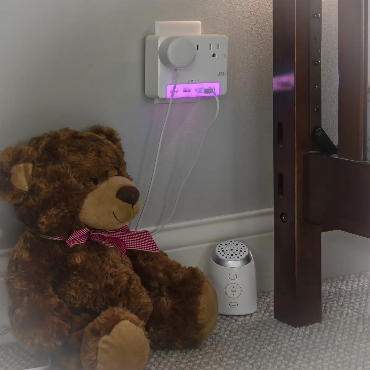 3 AC OUTLET WALL TAP 125V,4 USB 3.4A POR — image 9