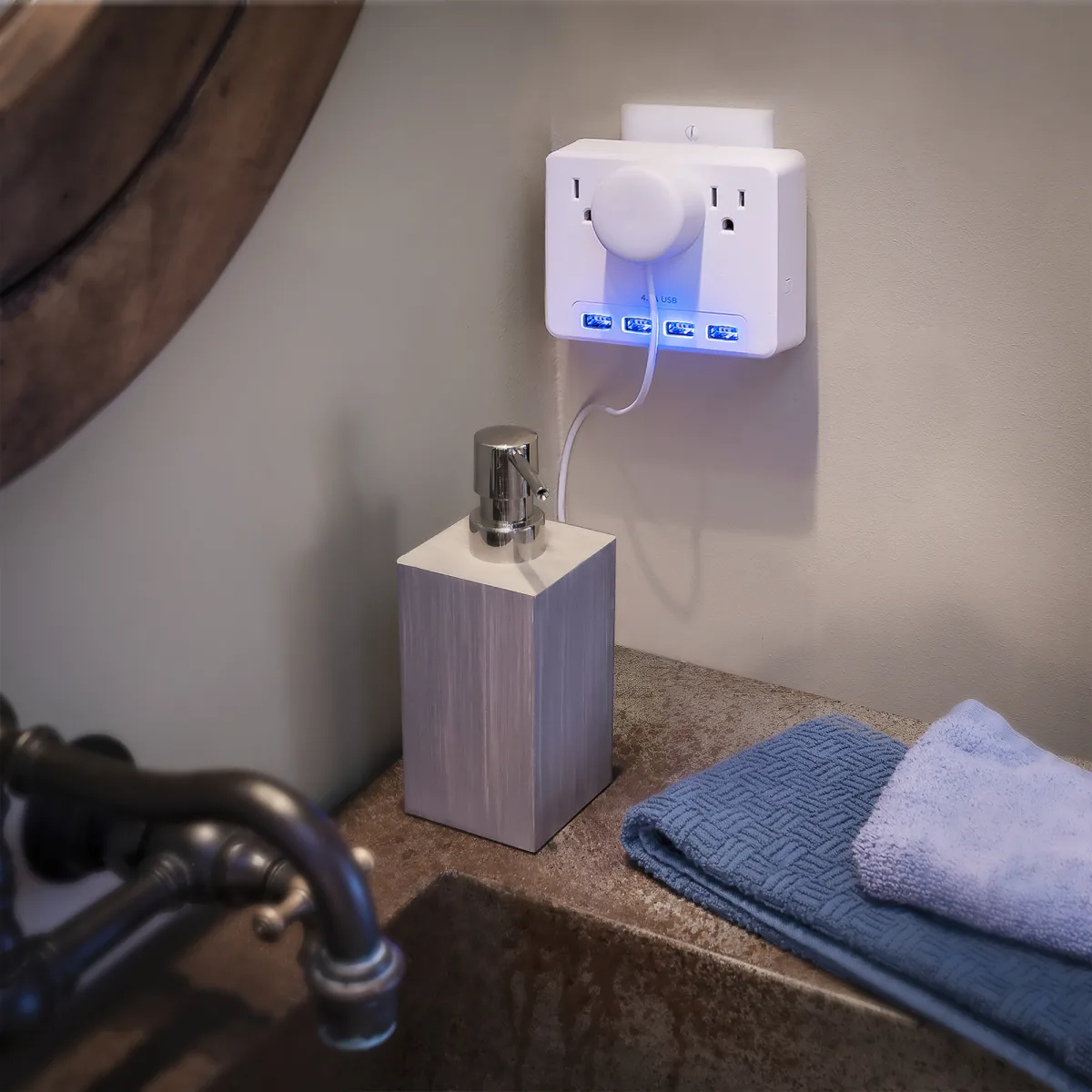 6050 HOME SURGE 6-OUT 4FT,4 LIGHTED 4.2a — image 7